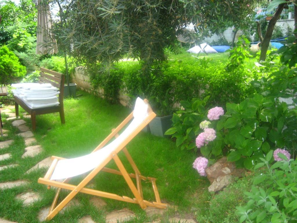 فندق Mavi Pension Ayvalı المظهر الخارجي الصورة