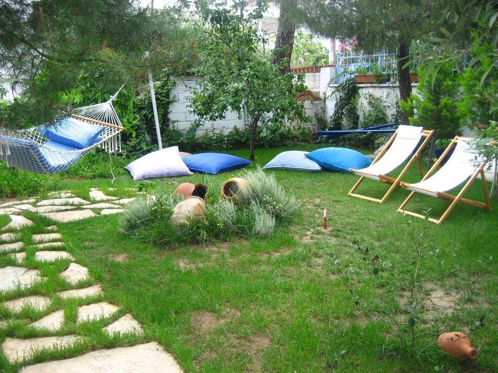 فندق Mavi Pension Ayvalı المظهر الخارجي الصورة